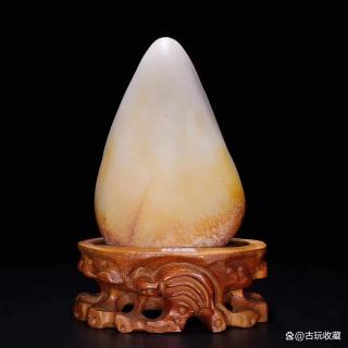和田玉 原石摆件「旧藏」高18cm宽11.5cm厚4.9cm重1680g