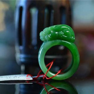 和田玉有7大色系,不要傻傻以为只有白色了!